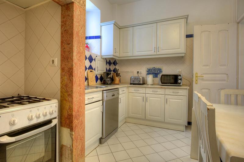 Apartment Angola 1 - 6 Bedrooms